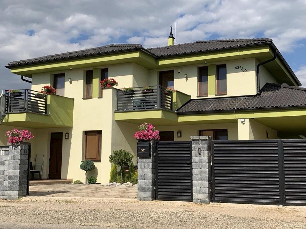 Apartmany Zeleny Dom Podhájska Dış mekan fotoğraf