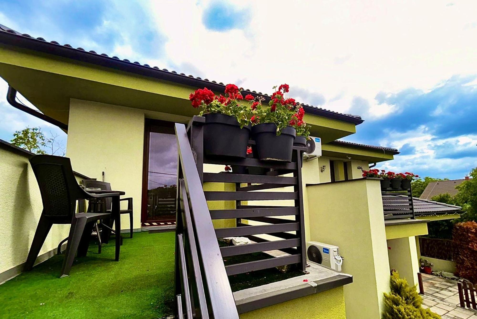 Apartmany Zeleny Dom Podhájska Dış mekan fotoğraf